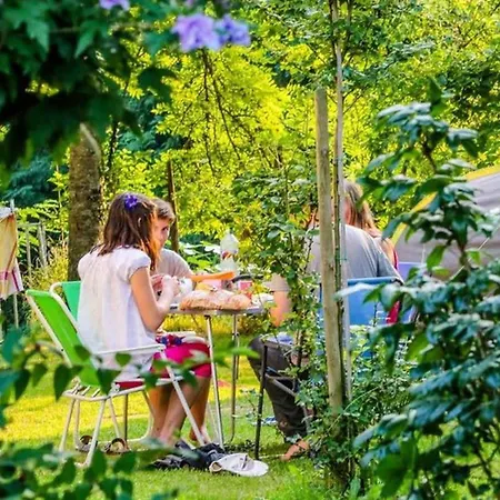 Kemping Avec Terrasse - 5 Pers. - Api-1-52-1982 *